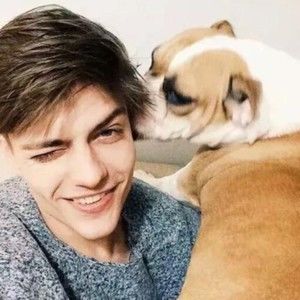 Meet your Posher, Anthony